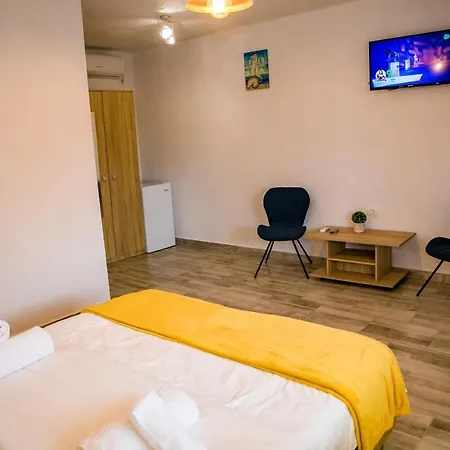 Casa Ericka 3* فاما فيكي