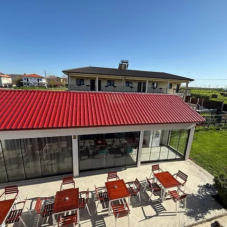 Casa Ericka 3*