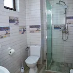 Guest house Casa Ericka 3*