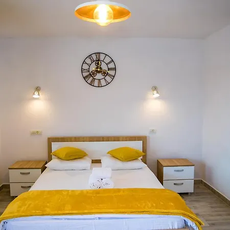 Casa Ericka 3*